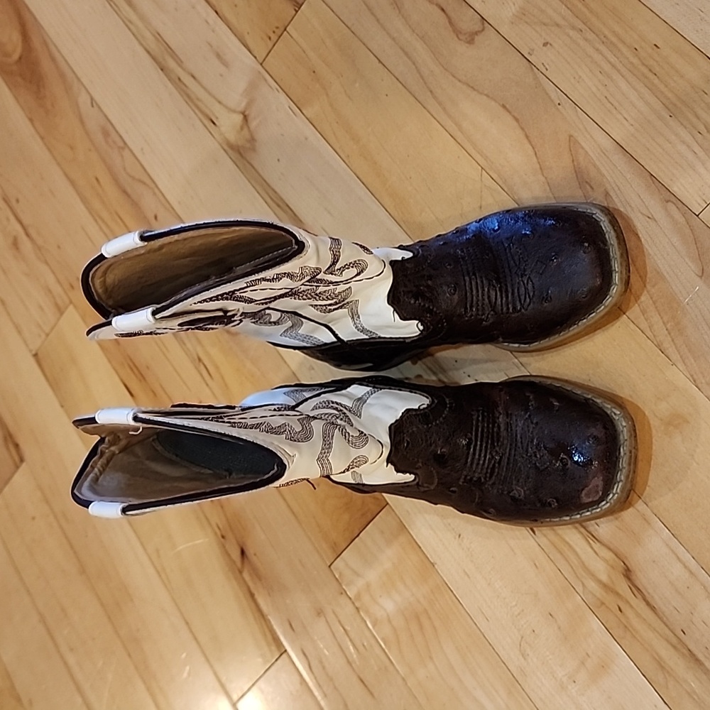 Brown Roper Boots